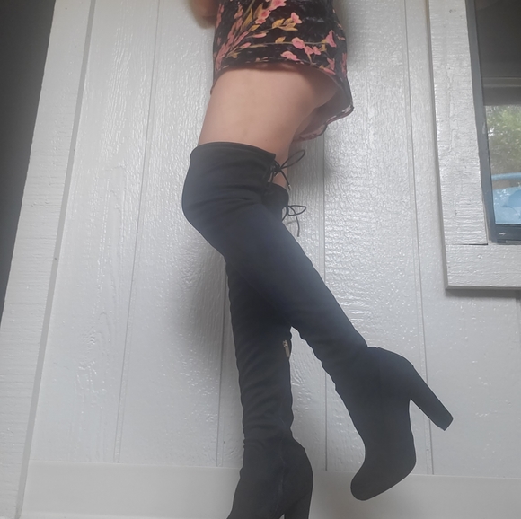 HPx3 🎉Black Vegan Suede Over the Knee Boots - Picture 4 of 7